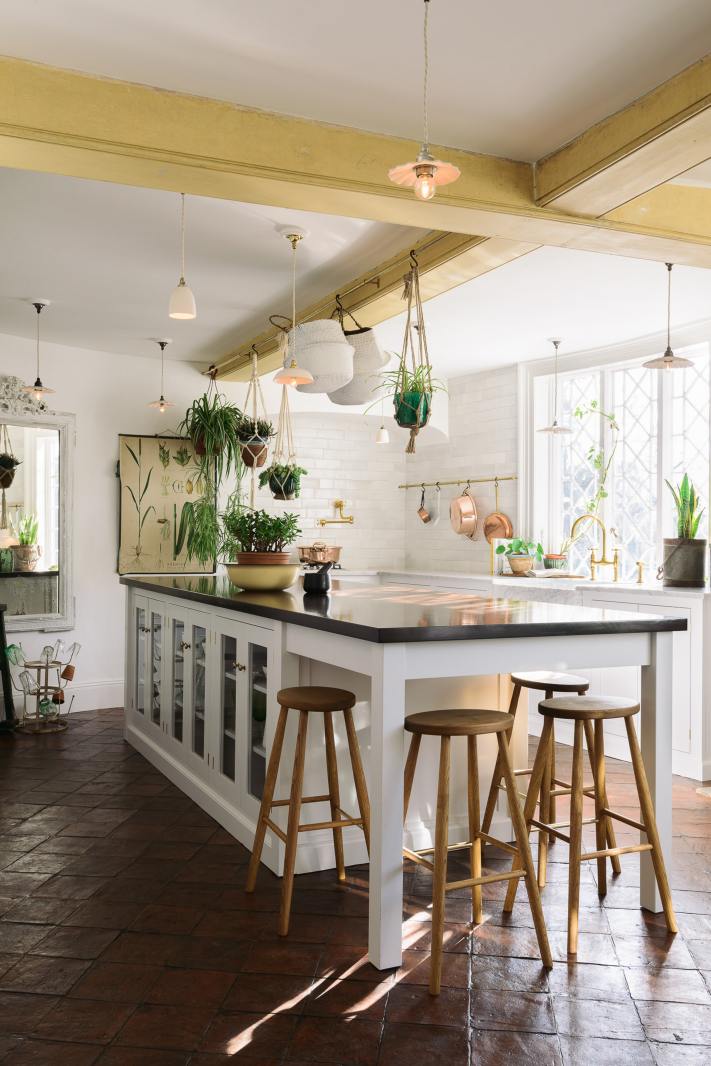 The Classic Millhouse Kitchen | deVOL Kitchens